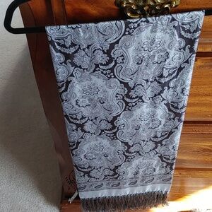 NWOT ECHO Silk Paisley Floral Gray & Black Fringed Scarf